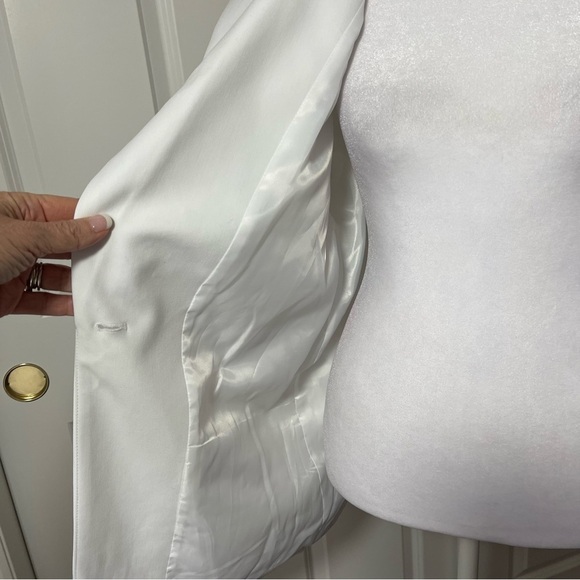 NWT Saks Fifth Avenue White Single Button Blazer Notched Collar Fully Lined L - Picture 4 of 14